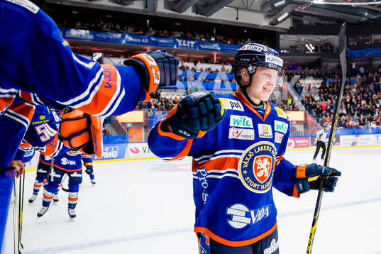 Växjös Tuomas Kiiskinen firar