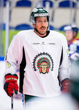Frölundas Joel Lundqvist värmer upp