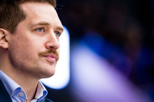 Växjös tränare Sam Hallam