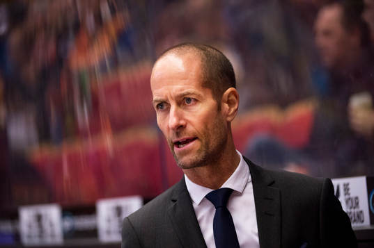Modos huvudtränare Anders Forsberg