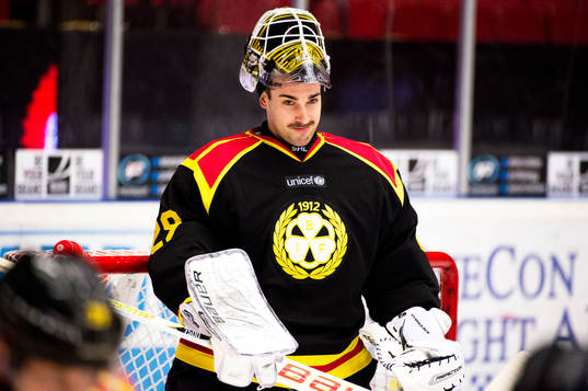 Brynäs målvakt Bernhard Starkbaum deppar