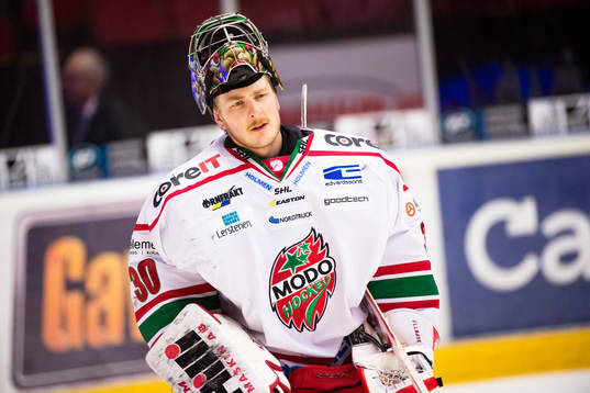 Linus Ullmark, målvakt i Modo, deppar