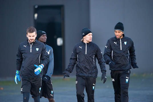 Malmö FFs målvakt Zlatan Azinovic, Enock Kofi Adu, Anton
