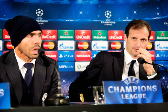 Juventus Carlos Tevez och tränare Massimiliano Allegri