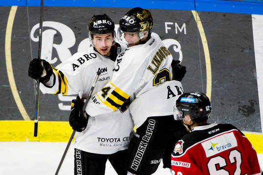 s Victor Ekarv kramas om av Michael Lindqvist