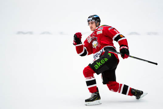 Malmö Redhawks Nils Andersson jublar