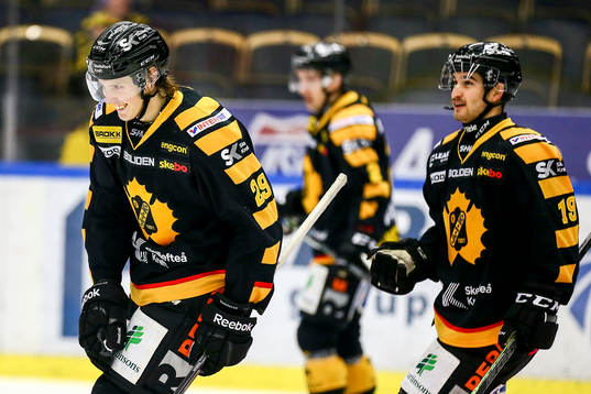 Skellefteås Oscar Sundqvist jublar