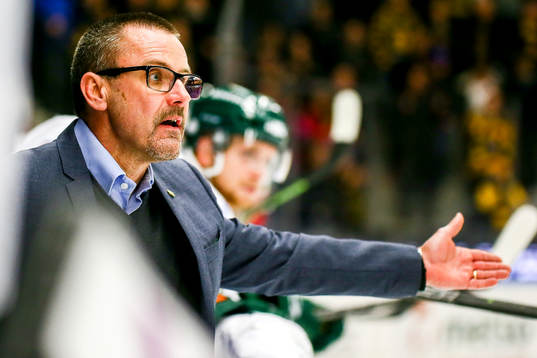Färjestads tränare Tommy Samuelsson var arg på domaren