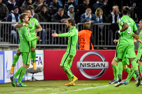 Juventus Carlos Tevez och Fernando Llorente jublar
