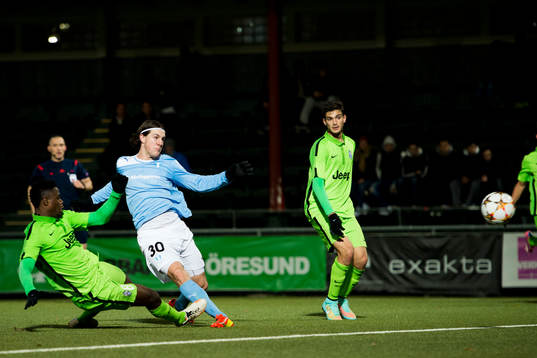 Malmö FFs Oliver Stojanovic Fredin gör 2-2