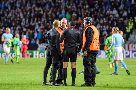 Pedro Proença, domare får beskydd