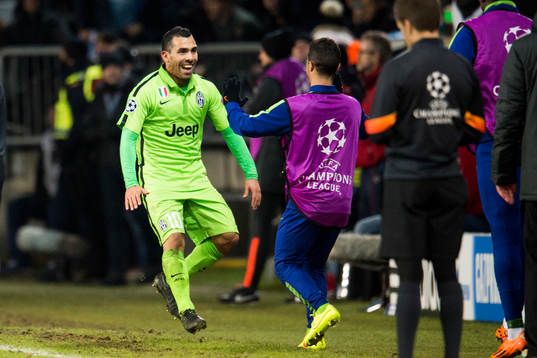 Juventus Carlos Tevez jublar