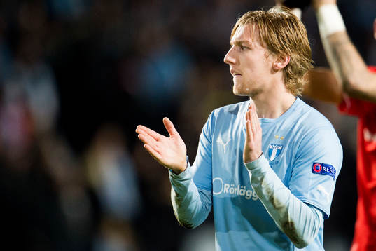 s Emil Forsberg tackar publiken