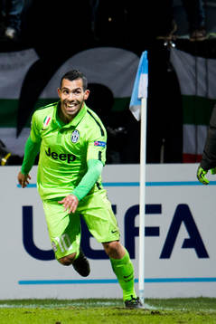 Juventus Carlos Tevez jublar
