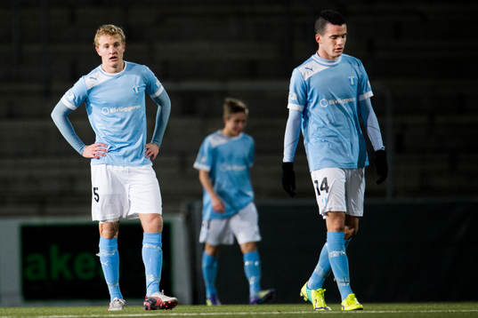 Malmö FFs Franz Brorsson och Granit Stagova deppar