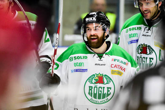 Rögles Jack Connolly jublar