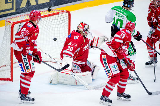 Rögles Jakob Lilja (ej i bild) gör 5-1