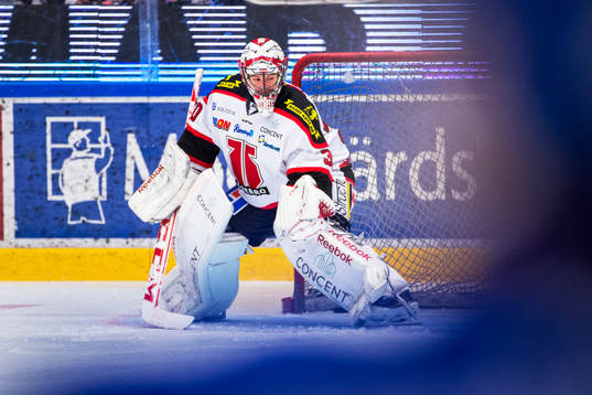 Henrik Lundberg, målvakt i Örebro, före ishockeymatchen