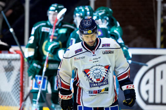 Linköpings Dominik Granak deppar