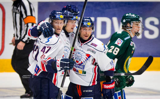 Linköpings Magnus Johansson gör 3-4 på Färjestads