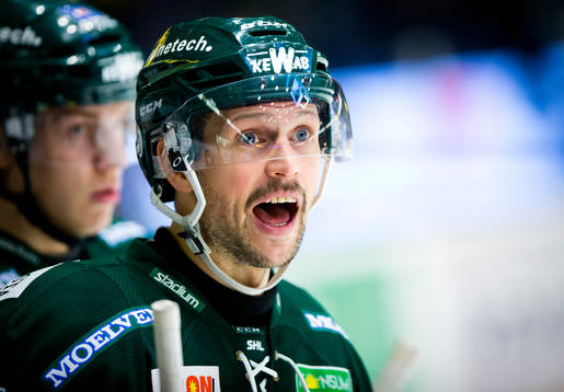 Färjestads Rickard Wallin är arg