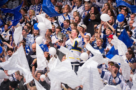 Leksands supportrar jublar