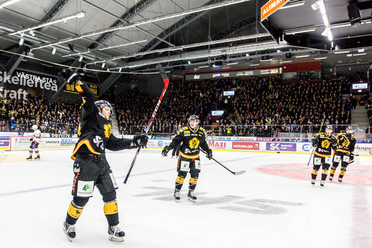 Skellefteås Rob Schremp jublar