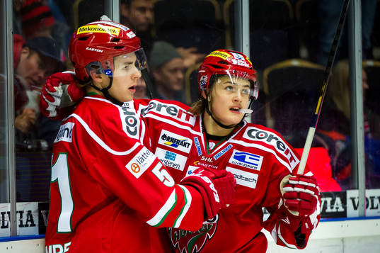 Modos Adrian Kempe gör det tredje målet för Modos