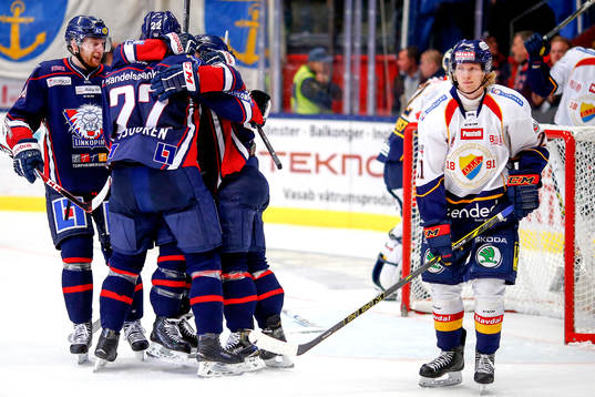 Linköpings Mattias Sjögren jublar