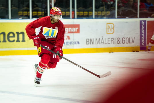 Modos Donald Brashear på uppvärmning