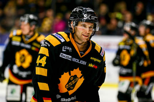 Skellefteås Rob Schremp jublar