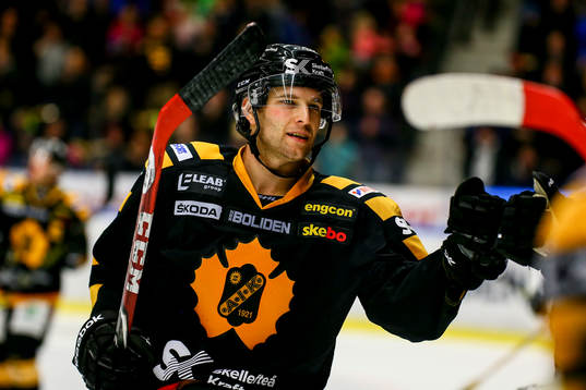 Skellefteås Rob Schremp jublar