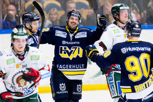 s Calle Ridderwall, Patrik Carlsson, Ted Brithén jublar