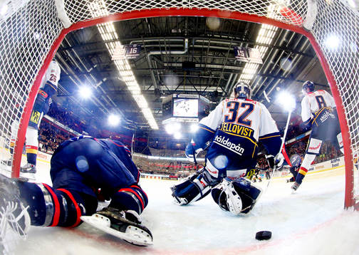 Mål 3-0 av Linköpings Nichlas Hardt med Linköpings Broc