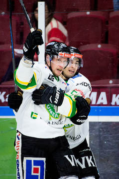 Björklövens Felix Maegaard-Scheel kramar om Emil Lundberg