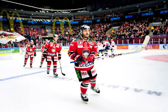 Malmö Redhawks Joey Tenute jublar