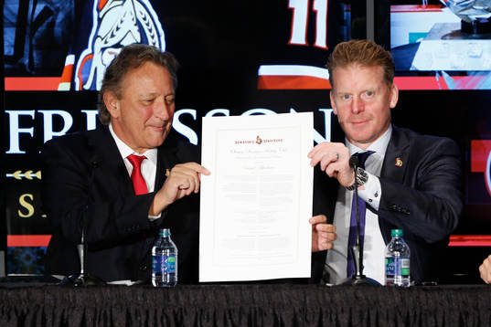 Daniel Alfredsson signerar ett endagkontrakt med Ottawa