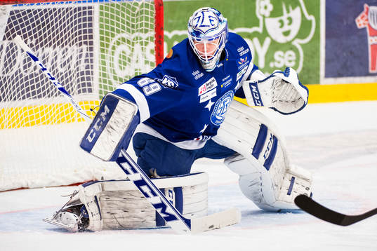 Leksands målvakt Oscar Alsenfelt före ishockeymatchen i
