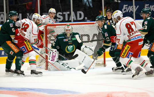 Modos Niklas Nordgren och Donald Brashear framför