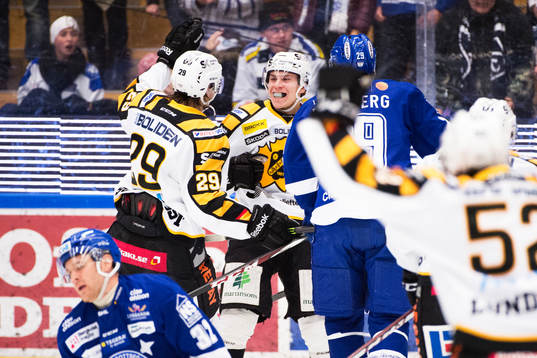 Skellefteås Pär Lindholm jublar