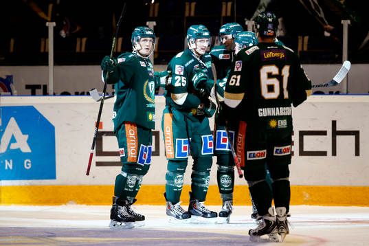 Färjestads Anton Hedman firar