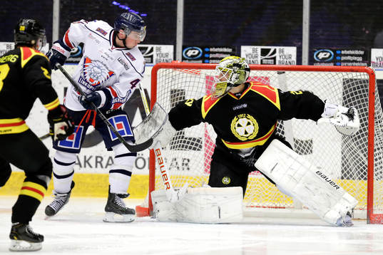 Linköpings Broc Little gör 1-0