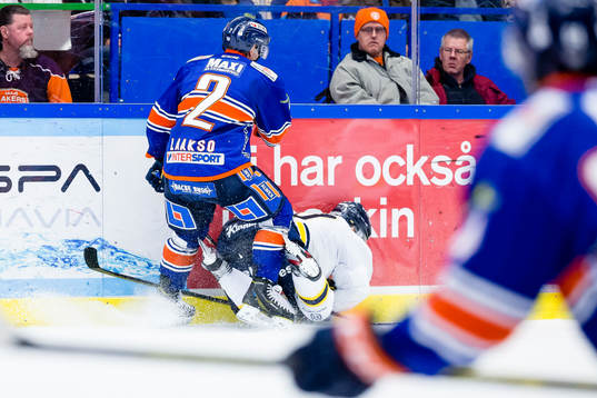 s Ted Brithén som blir skadad