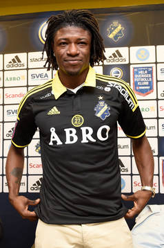 AIK presenterar nyförvärvet Mohamed Bangura på en
