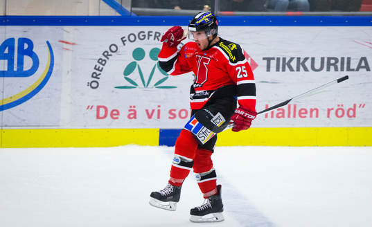 Örebros Martin Johansson jublar