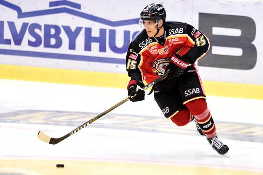 Luleås Christian Jaros med pucken