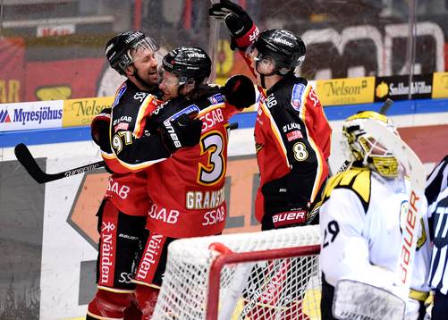 Luleås Per Ledin(v) jublar