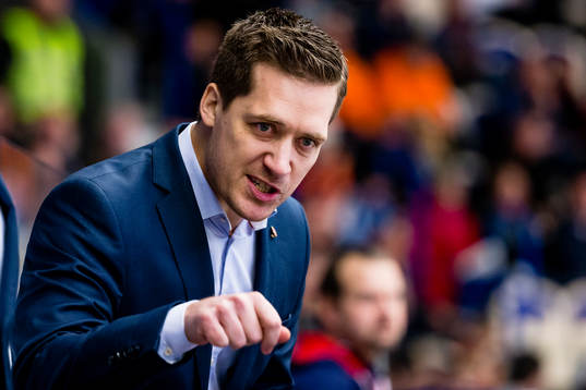 Växjös tränare Sam Hallam
