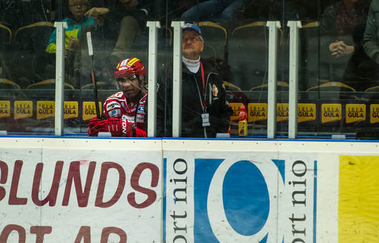 Modos Donald Brashear sitter utvisad