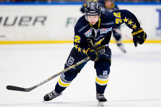 s Patrik Carlsson
